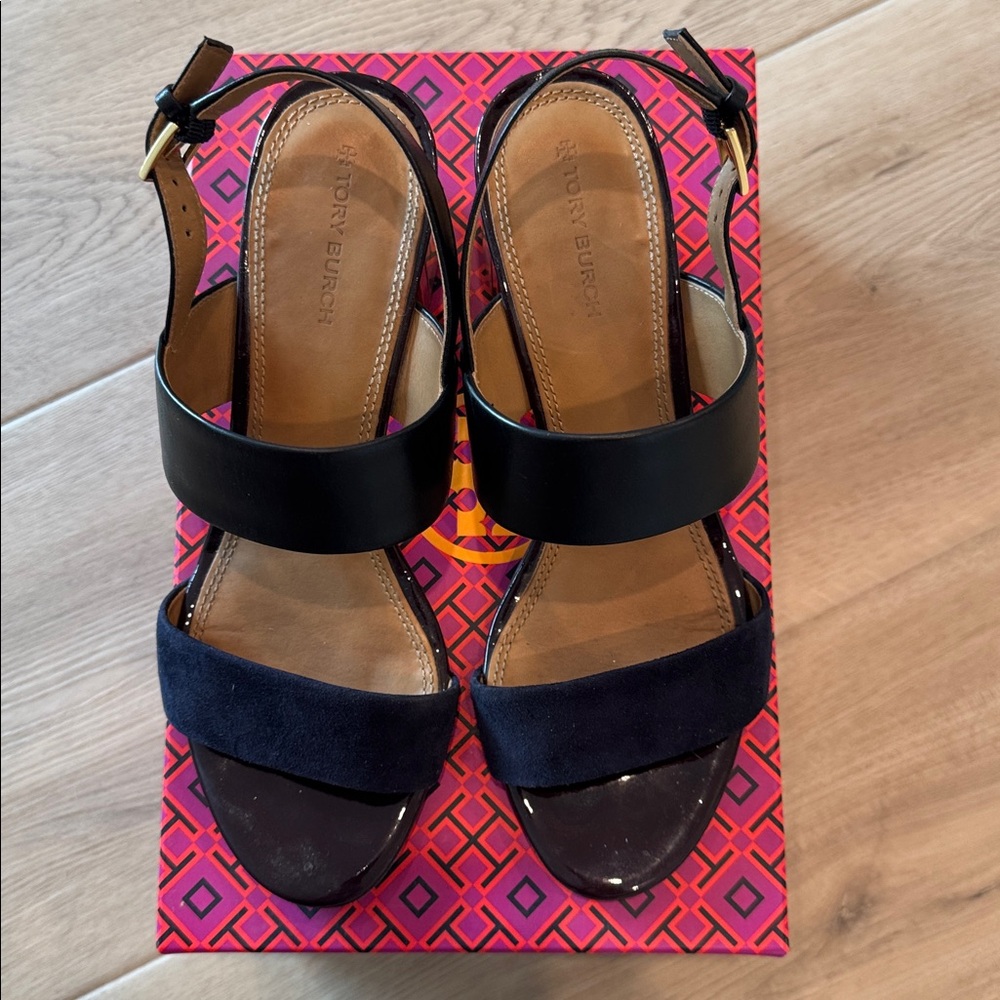 Tory Burch  Gigi Sandal Gold Leather/Silk SuedeBlack and Navy Women's Sandals